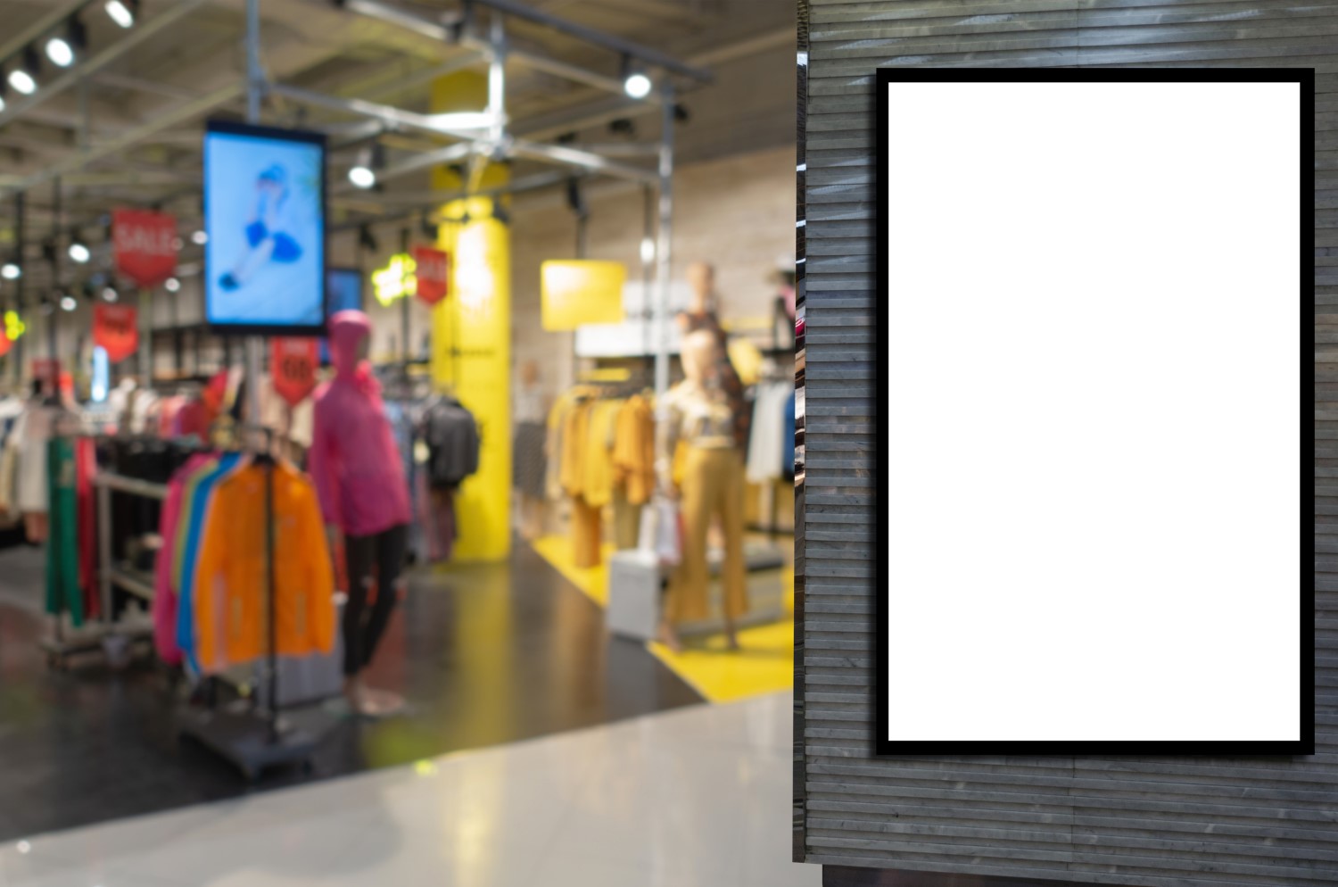 Digital Signage in Retail by Cleartwo
